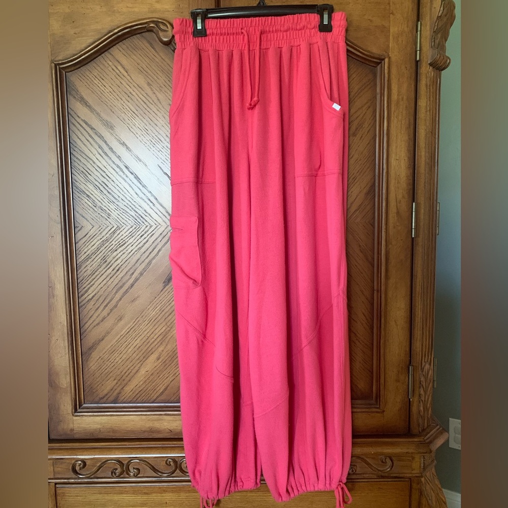 Urban Outfitters - Out From Under Balloon Jogger Sweatpants - Size Small